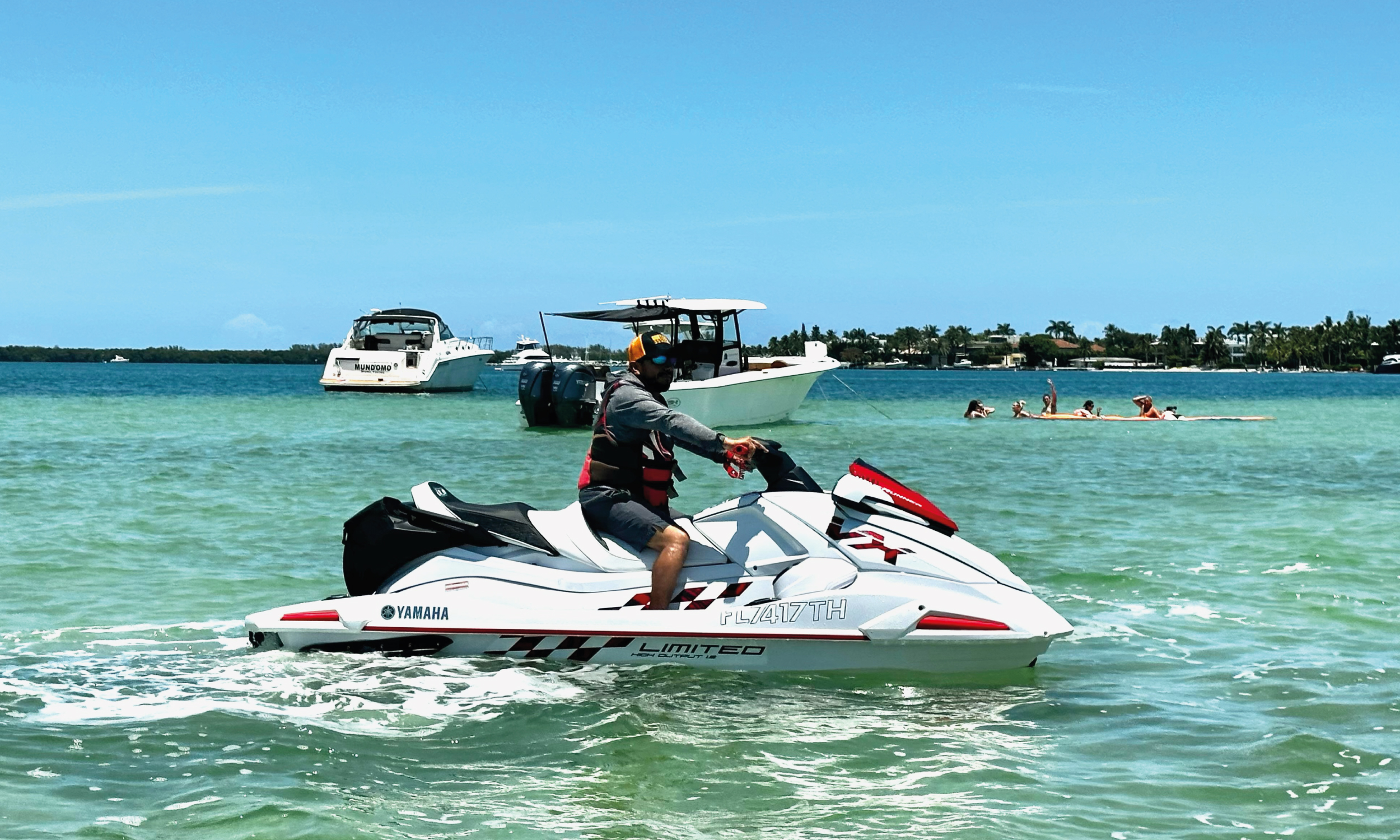 bookin-jet-ski-mimi-boat-rentals